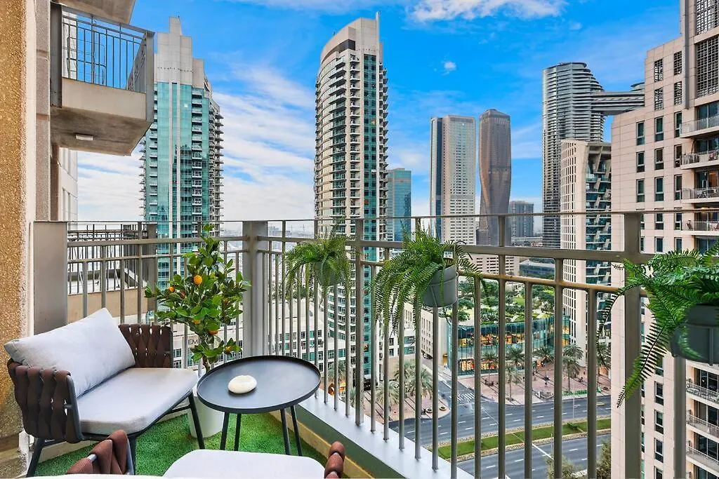 First Class 2Br Incredible Burj Khalifa View location